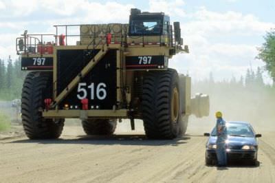 Riesentruck - Riesen-Truck - Caterpillar - Der grösste Truck der Welt Riesentruck - Riesen-Truck - Caterpillar - Der grösste Truck der Welt